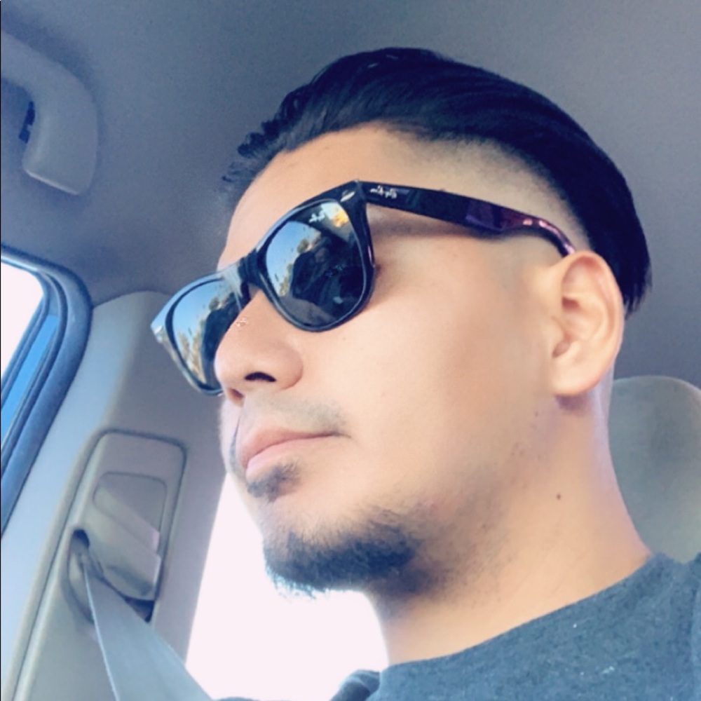 Meet your Posher, Gerardo